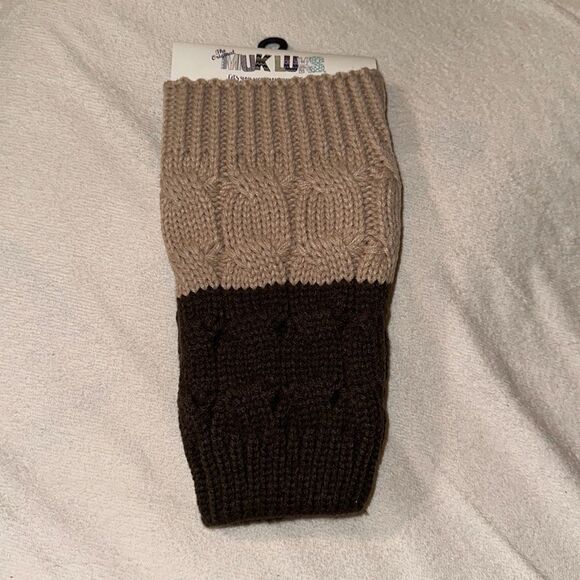 Muk Luks 1 pair of Tan Brown Cable Knit Pull on Boot Toppers - Picture 2 of 8
